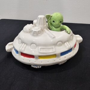 White UFO Ceramic Toy with Green Alien Figurine - Kids Toys